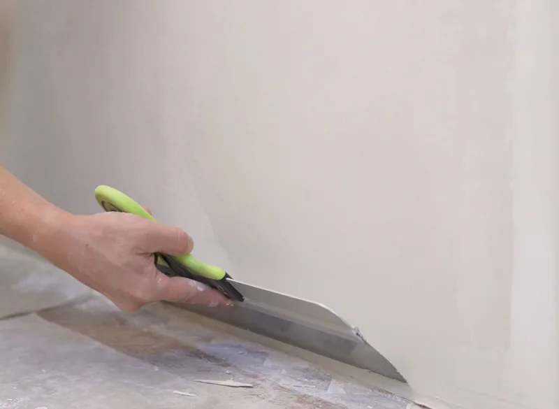 A Comprehensive Guide to Skim Coating the Walls